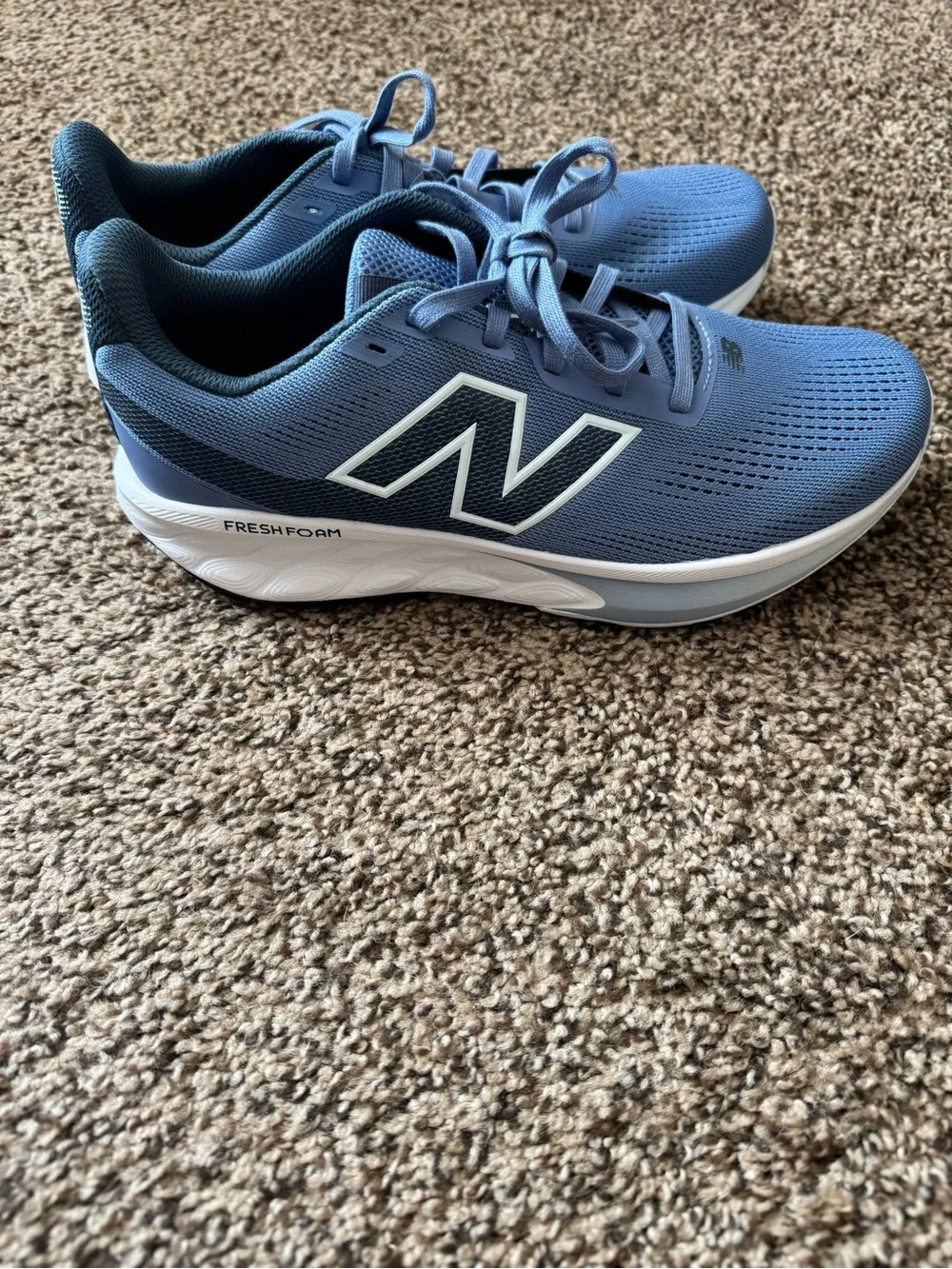 New Balance 520